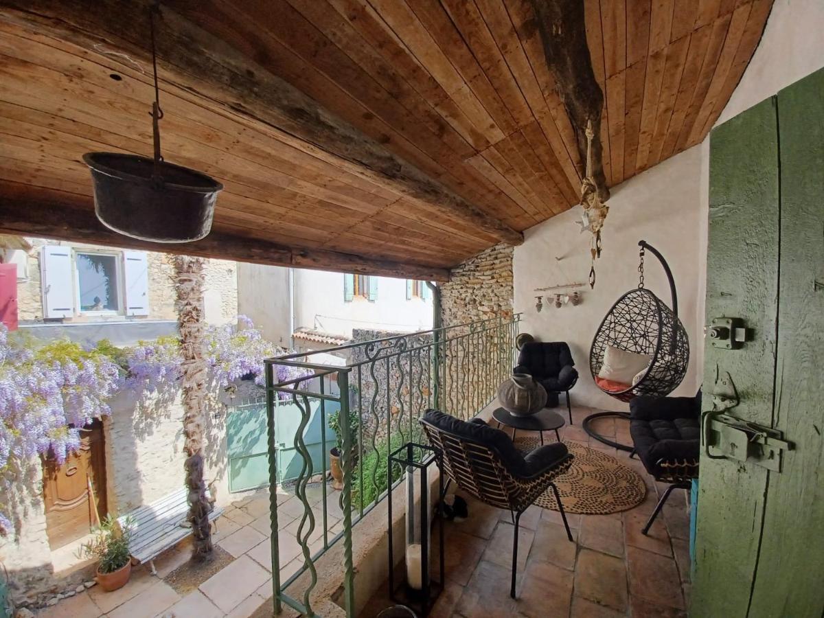 Bed and Breakfast Chez Les Filles Dions Exterior foto